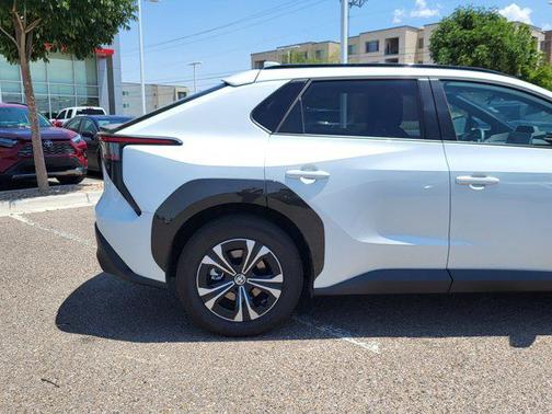 2024 Toyota bZ4X XLE