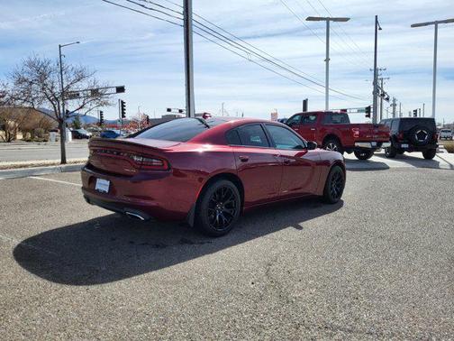 2017 Dodge Charger SXT