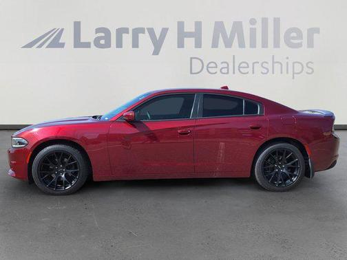 2017 Dodge Charger SXT