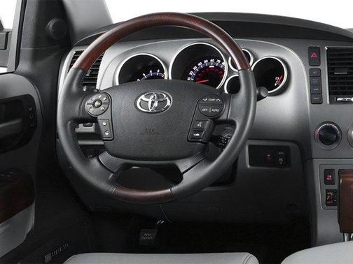 2014 Toyota Sequoia Platinum