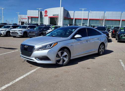 2017 Hyundai SONATA Hybrid Limited
