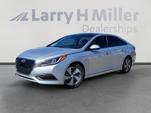 2017 Hyundai SONATA Hybrid Limited