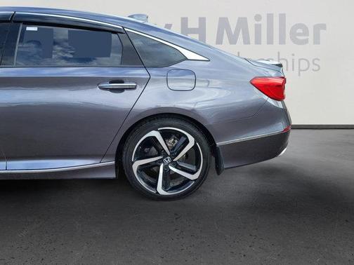 2019 Honda Accord Touring 2.0T