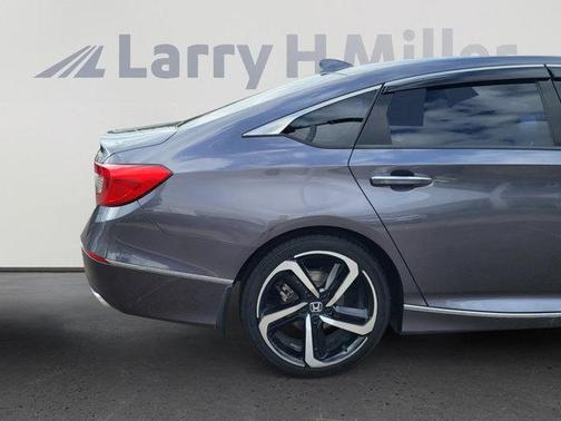 2019 Honda Accord Touring 2.0T