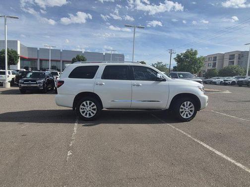 Blizzard Pearl 2020 Toyota Sequoia Platinum