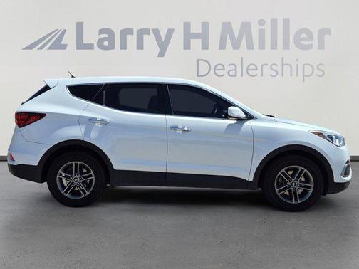 Pearl White 2018 Hyundai Santa Fe Sport 2.4L