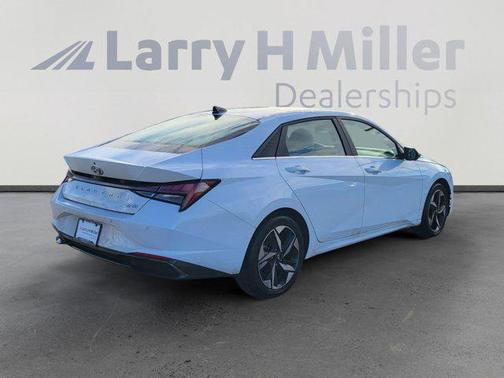 2022 Hyundai ELANTRA HEV Limited