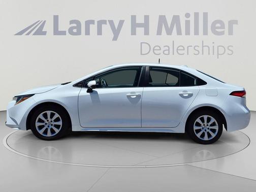 Ice 2024 Toyota Corolla LE