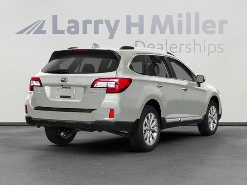 Crystal White Pearl 2017 Subaru Outback 3.6R Touring
