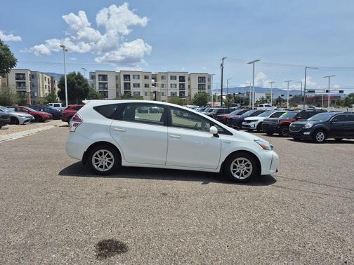 Blizzard Pearl 2016 Toyota Prius v Two