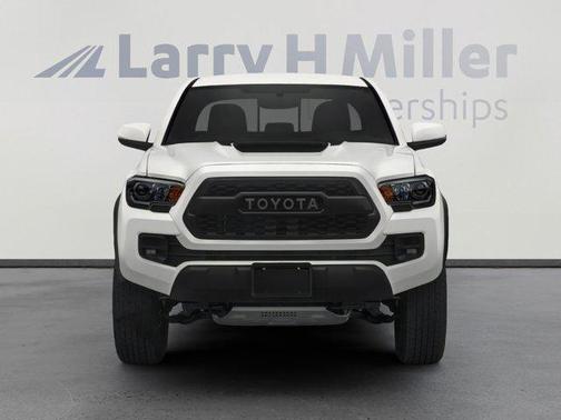 2017 Toyota Tacoma SR