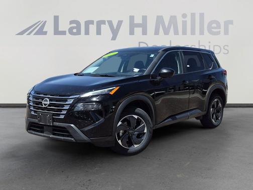Super Black 2025 Nissan Rogue SV