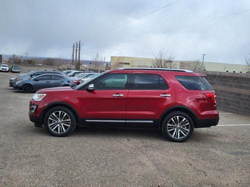2017 Ford Explorer Platinum