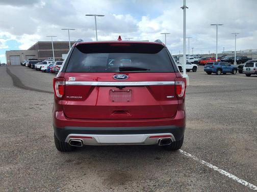 2017 Ford Explorer Platinum