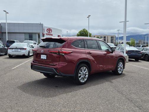 Ruby Flare Pearl 2021 Toyota Highlander Limited