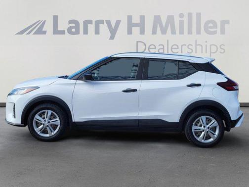 2023 Nissan Kicks S