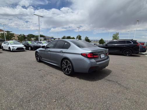 Skyscraper Gray Metallic 2023 BMW 540 i xDrive