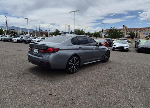 Skyscraper Gray Metallic 2023 BMW 540 i xDrive