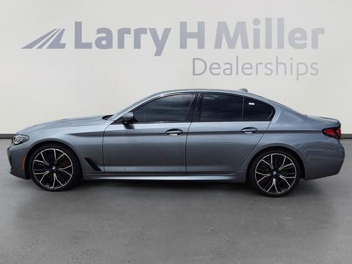 Skyscraper Gray Metallic 2023 BMW 540 i xDrive