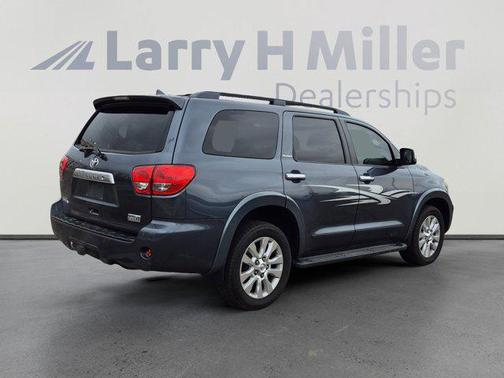 2010 Toyota Sequoia Platinum