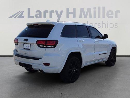 2022 Jeep Grand Cherokee Laredo