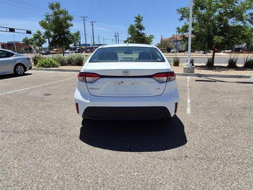 Ice 2024 Toyota Corolla LE