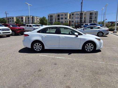 Ice 2024 Toyota Corolla LE