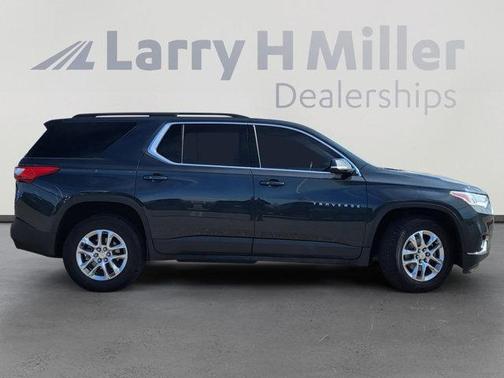 2020 Chevrolet Traverse LT Cloth