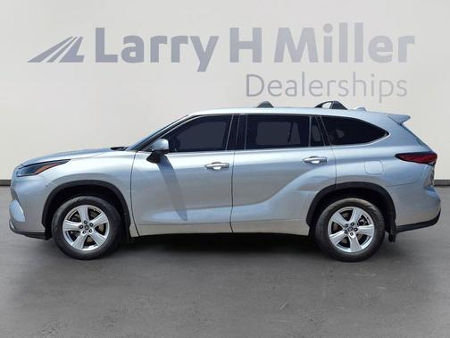 Celestial Silver Metallic 2021 Toyota Highlander LE