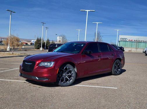 2019 Chrysler 300 Touring