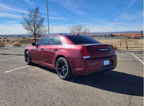 2019 Chrysler 300 Touring