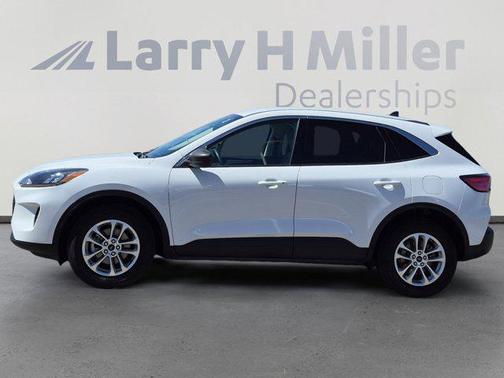 Oxford White 2022 Ford Escape SE