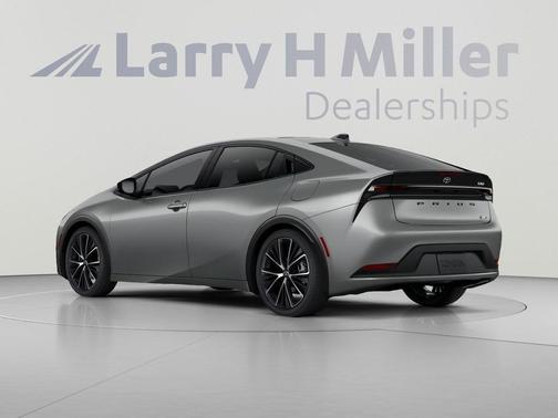 Guardian Gray 2027 Toyota Prius LE