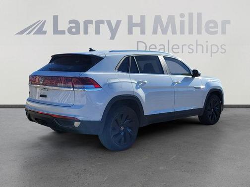 2024 Volkswagen Atlas Cross Sport 2.0T SE w/Technology