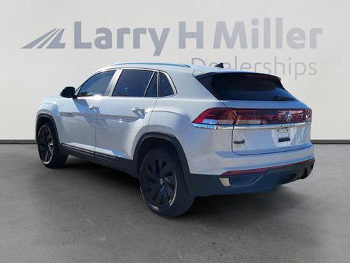 2024 Volkswagen Atlas Cross Sport 2.0T SE w/Technology