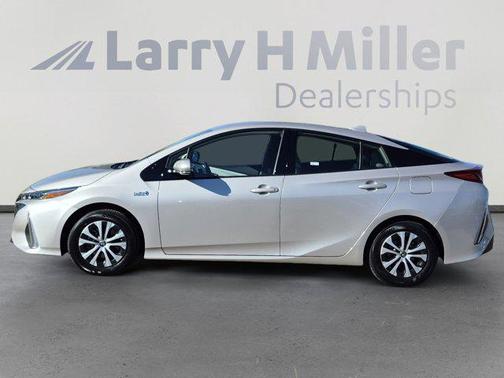 Titanium Glow 2020 Toyota Prius Prime XLE