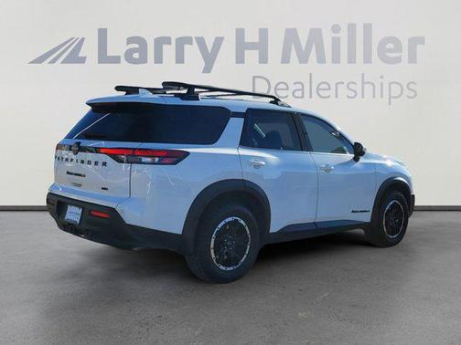 2025 Nissan Pathfinder Rock Creek 4WD