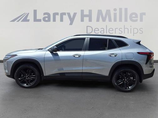Sterling Gray Metallic 2025 Chevrolet Trax FWD ACTIV