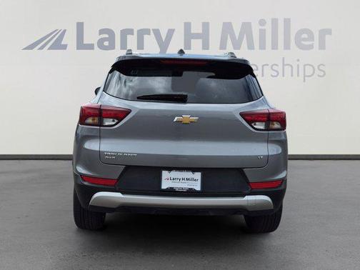 Sterling Gray Metallic 2025 Chevrolet Trailblazer LT