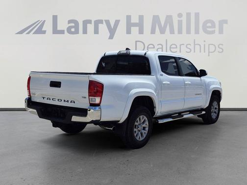 Super White 2017 Toyota Tacoma SR5