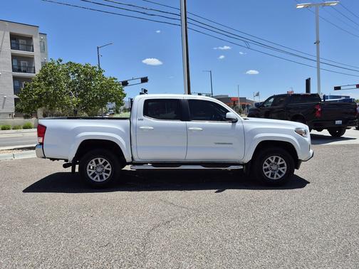 Super White 2017 Toyota Tacoma SR5