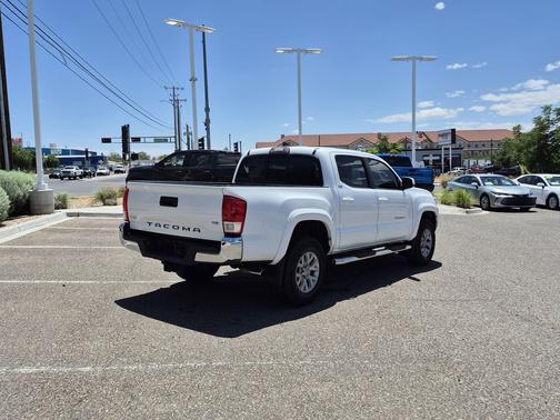 Super White 2017 Toyota Tacoma SR5