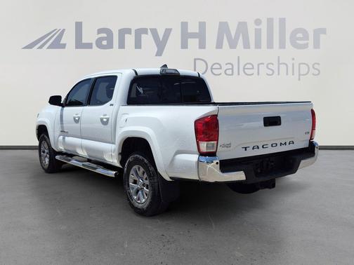 Super White 2017 Toyota Tacoma SR5
