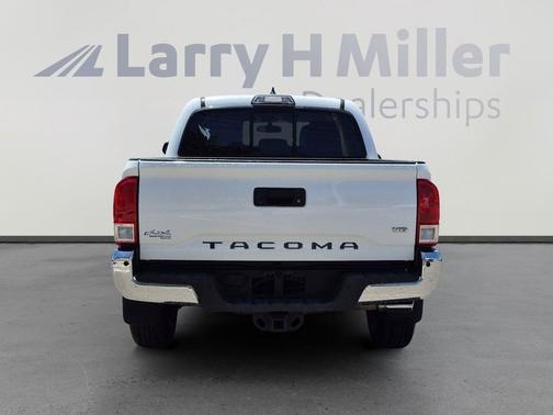 Super White 2017 Toyota Tacoma SR5