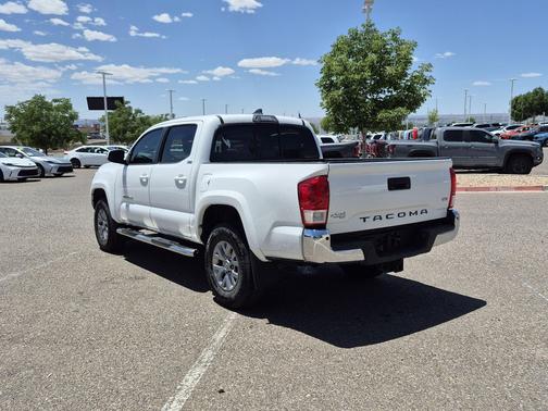 Super White 2017 Toyota Tacoma SR5