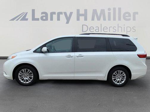 2015 Toyota Sienna XLE