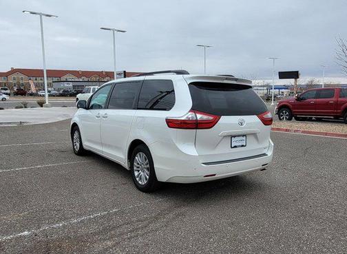 2015 Toyota Sienna XLE