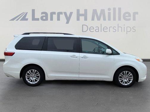 2015 Toyota Sienna XLE