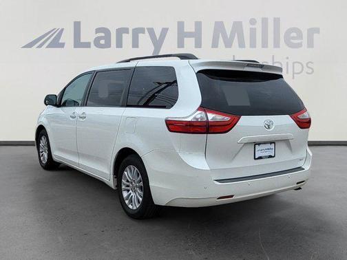 2015 Toyota Sienna XLE