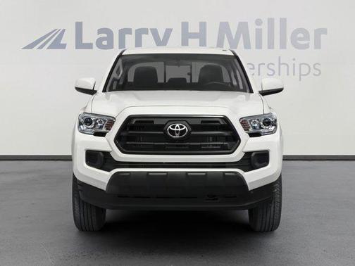 2016 Toyota Tacoma SR